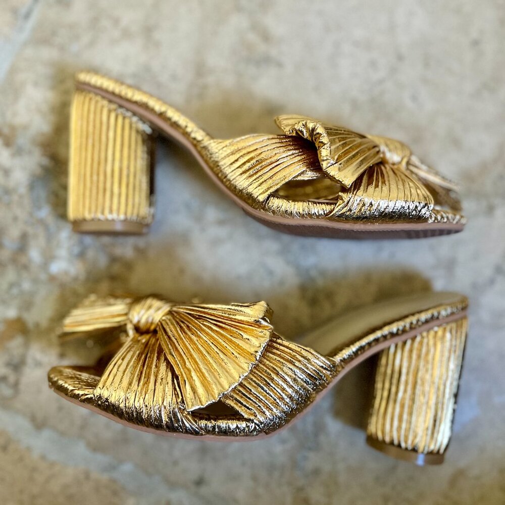 NEW! Gold metallic pleated bow heels